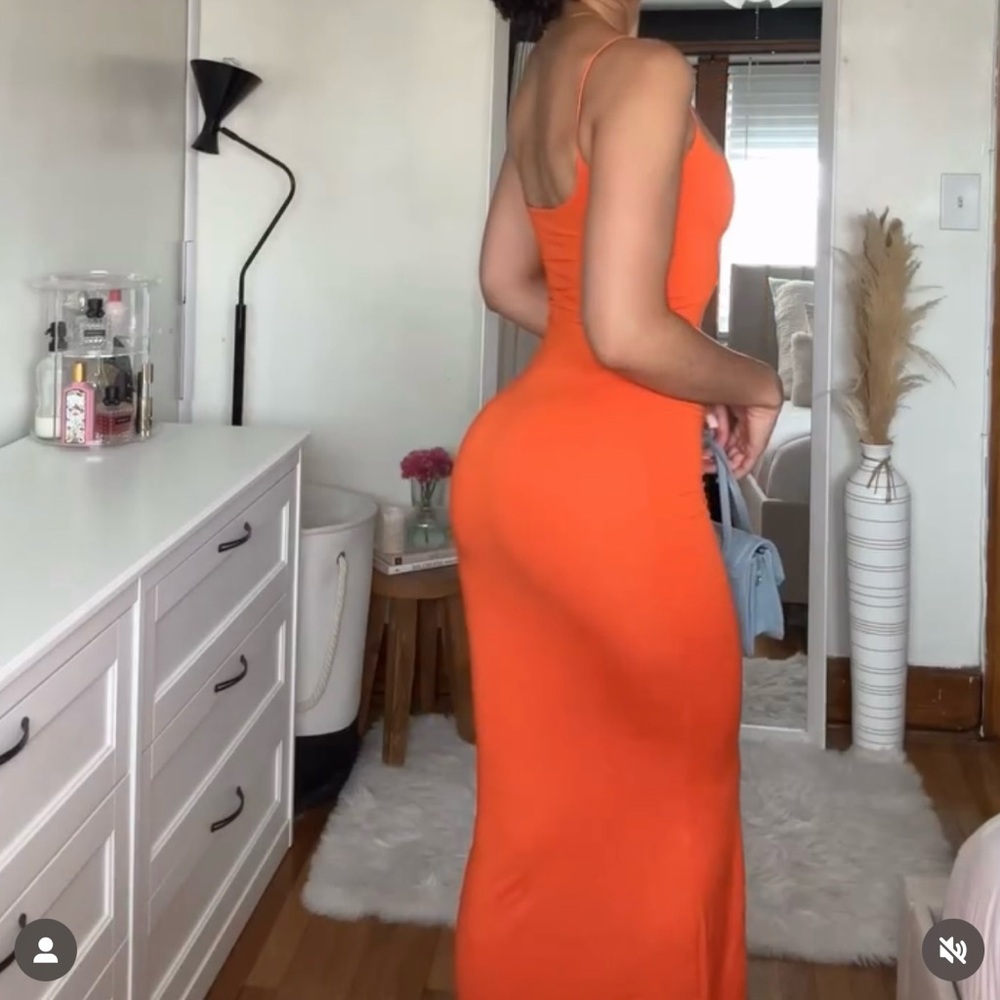 Maxi Dress - Picture 2 of 3